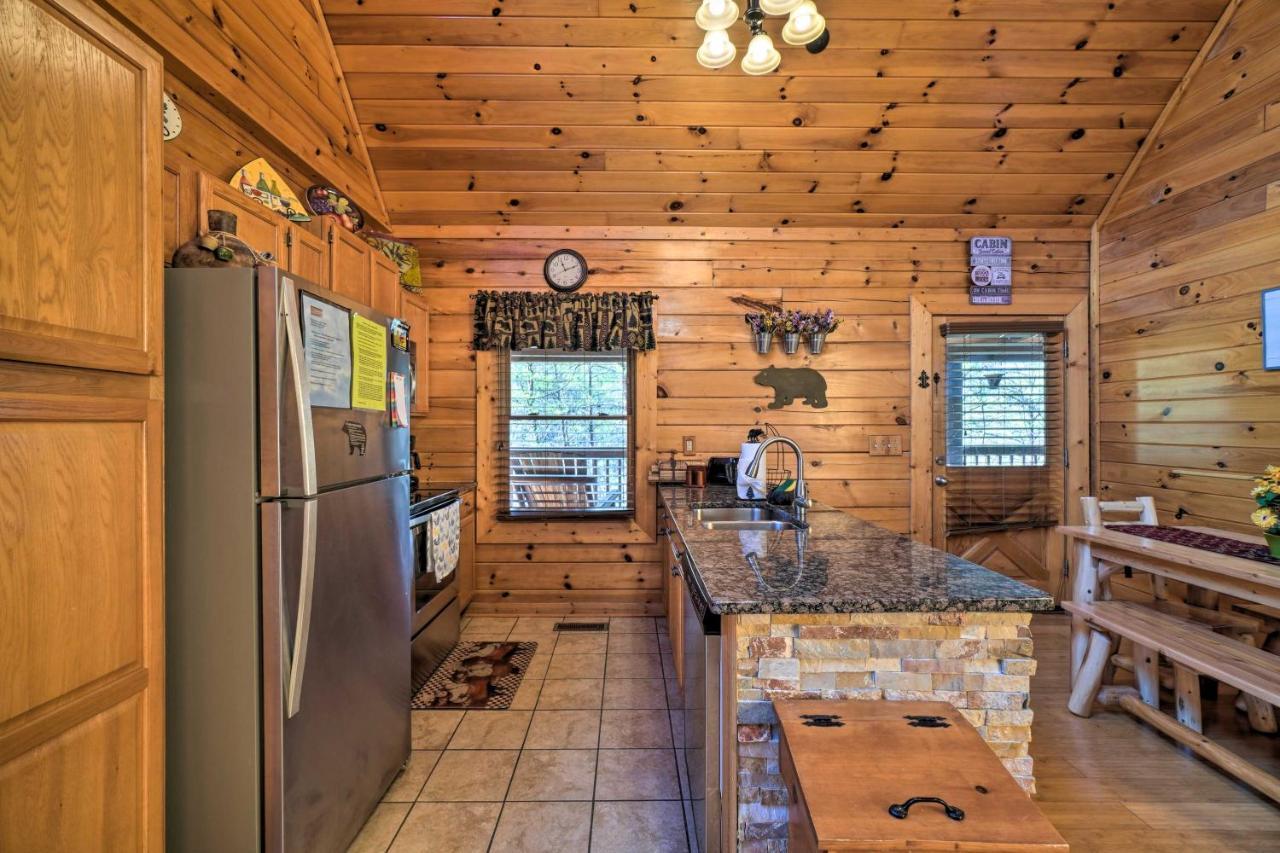 Inviting Sevierville Cabin With Deck And Hot Tub! מראה חיצוני תמונה