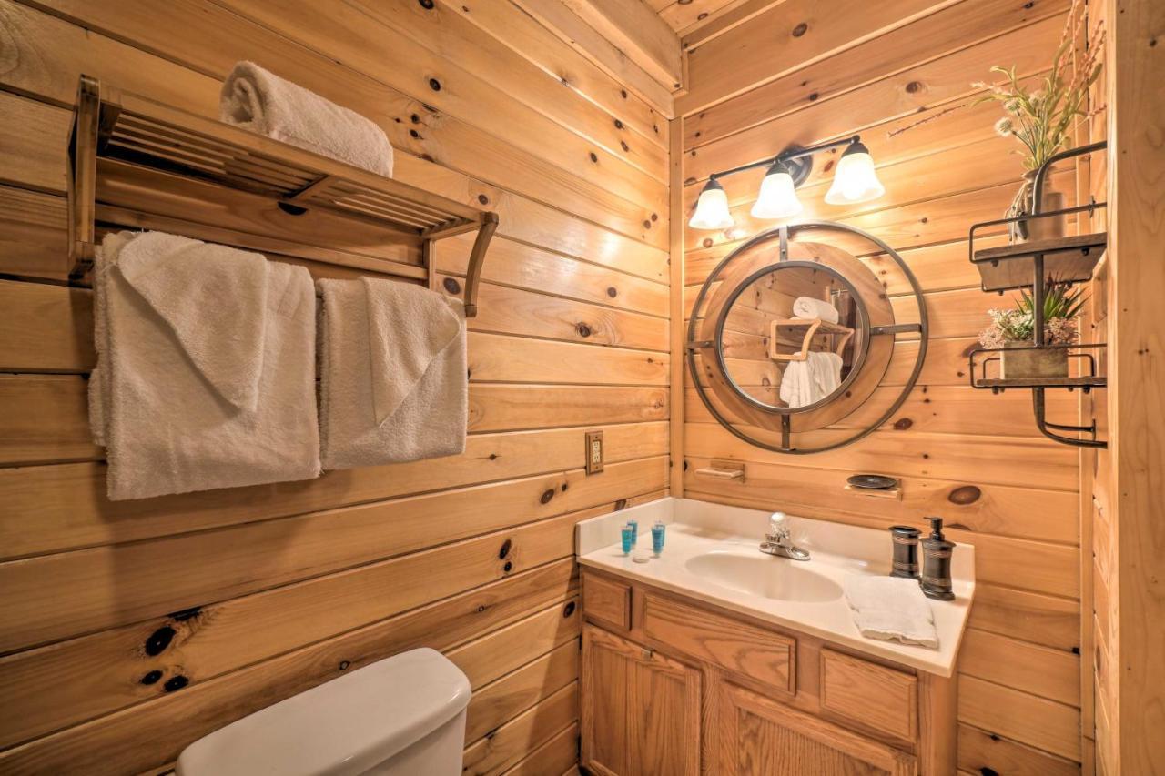 Inviting Sevierville Cabin With Deck And Hot Tub! מראה חיצוני תמונה