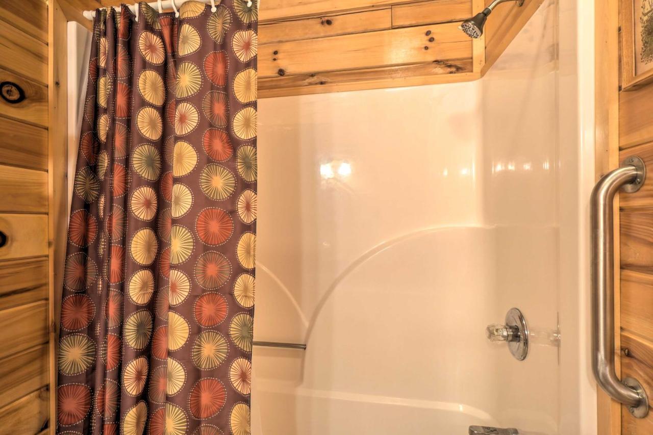 Inviting Sevierville Cabin With Deck And Hot Tub! מראה חיצוני תמונה