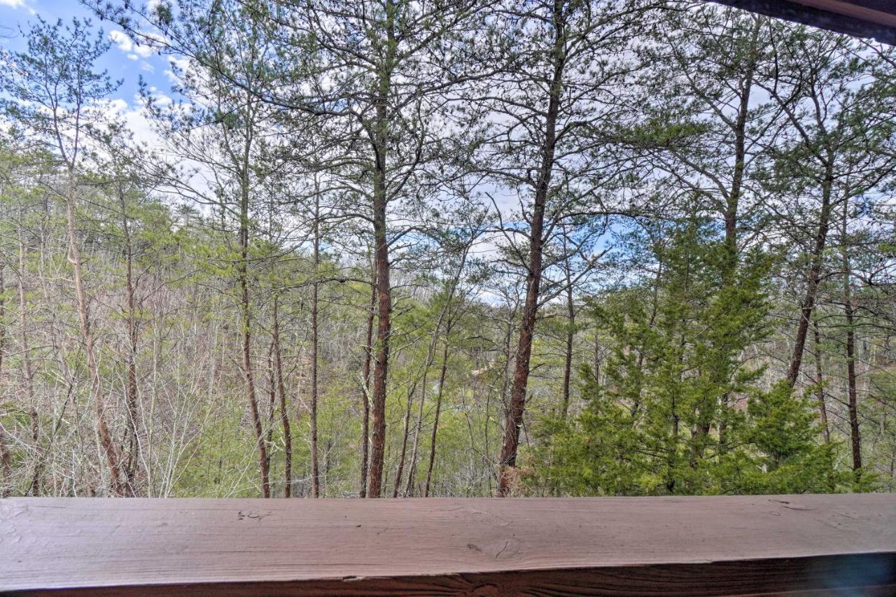 Inviting Sevierville Cabin With Deck And Hot Tub! מראה חיצוני תמונה