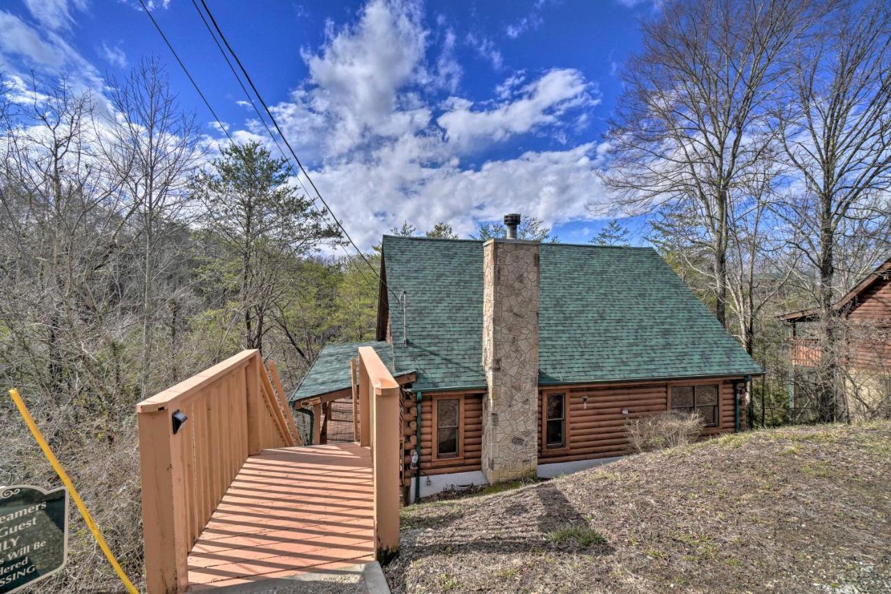 Inviting Sevierville Cabin With Deck And Hot Tub! מראה חיצוני תמונה